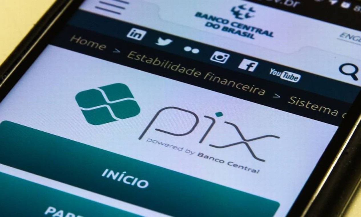 Transações com Pix caem 10% após proibição de bets, aponta Banco Central